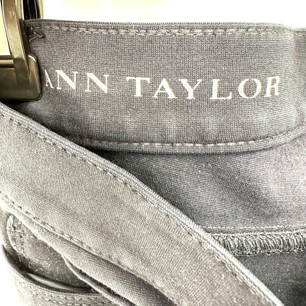 Ann Taylor size 8p dark‎ blue pants straight leg petites